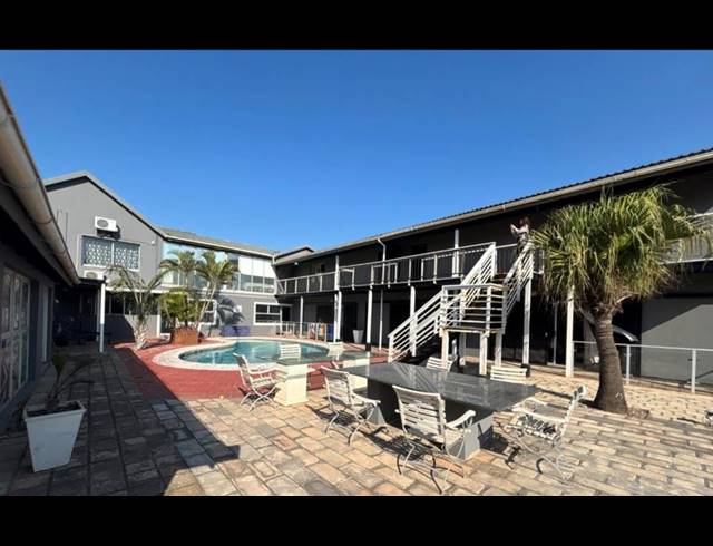 11 BEDROOM HOUSE FOR SALE IN GLENASHLEY